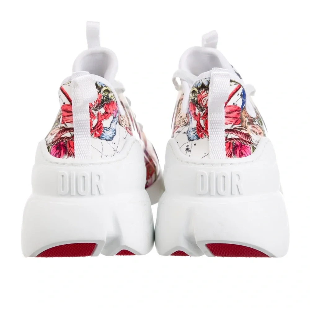 Dior D connect sneaker 9.5 with box zodiac print